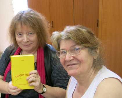 O.Nytrová a M.Fucimanová s Klenbou chleba