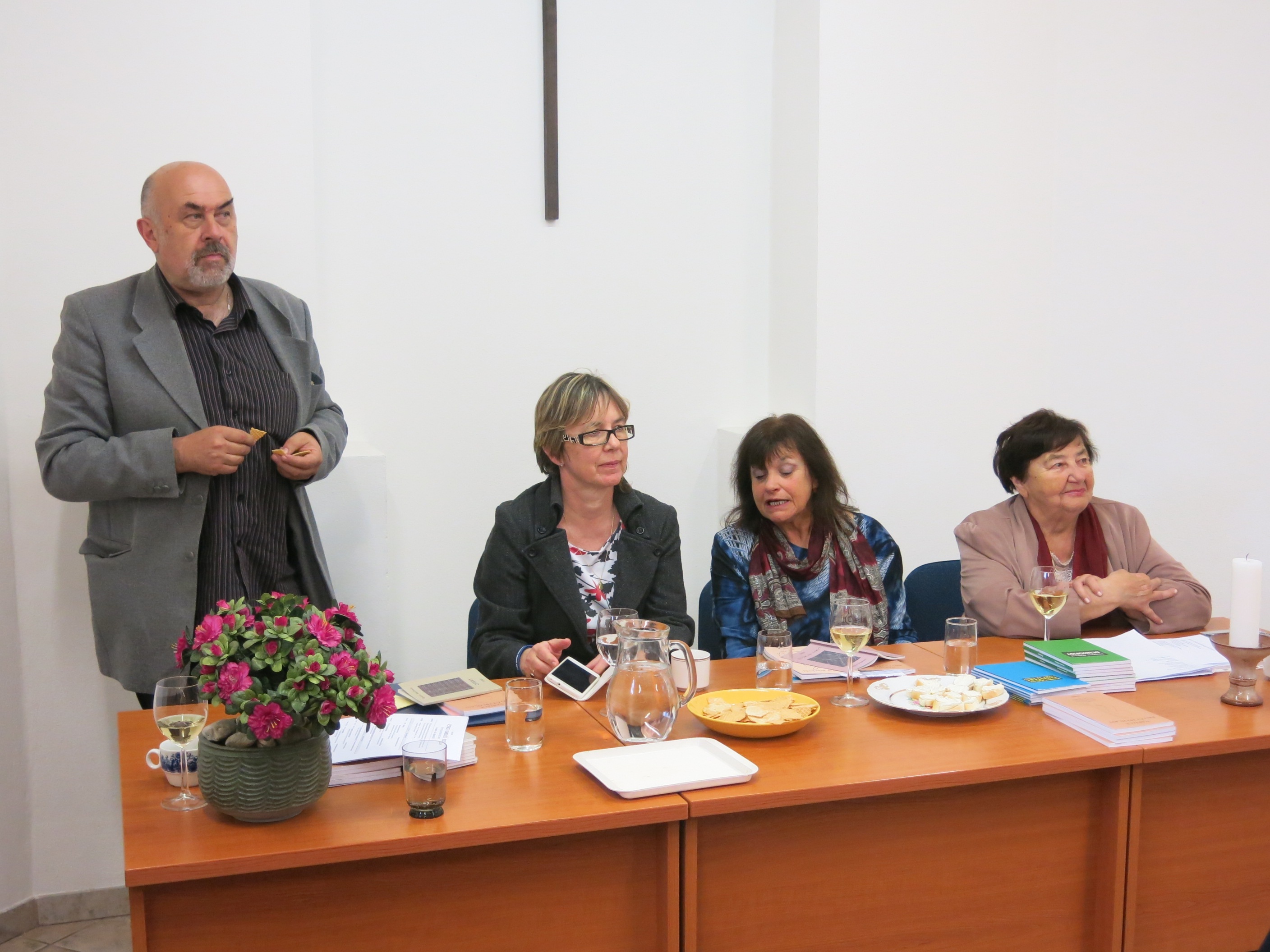03 Plzeňští hostévlevo ředitel Západočeské galerie J.Hlobil