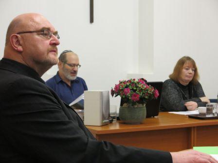 06 Ing. J.Kovanic čte ze své knihy