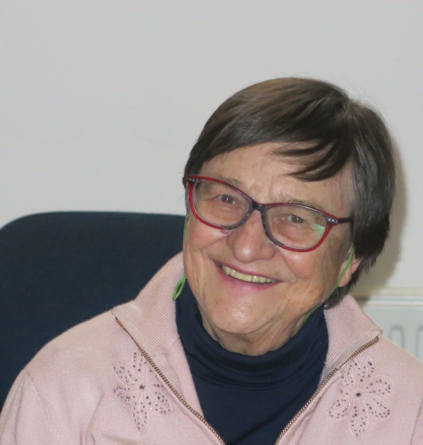11 ses. Eva Bokrová