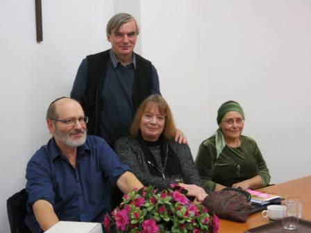 13 Účikující s kameramanem