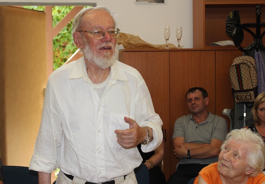 19 V. Tikovský