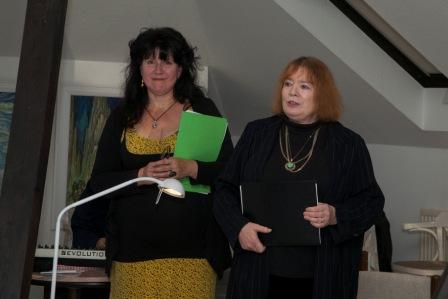 Básnířky M. Hlasivcová a O. Nytrová