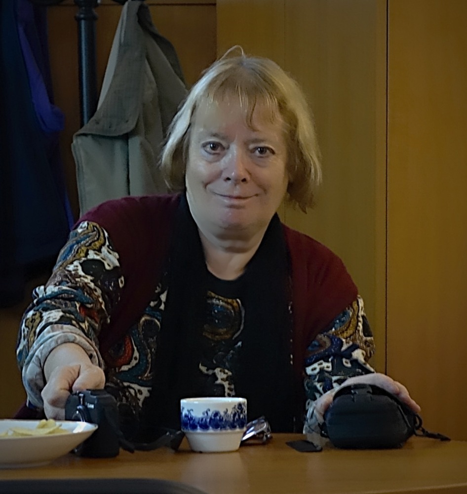 02 PhDr. Olga Nytrová předsedkyně Pražského klubu Obce spisovatelů a vedoucí Dialogu na cestě.1