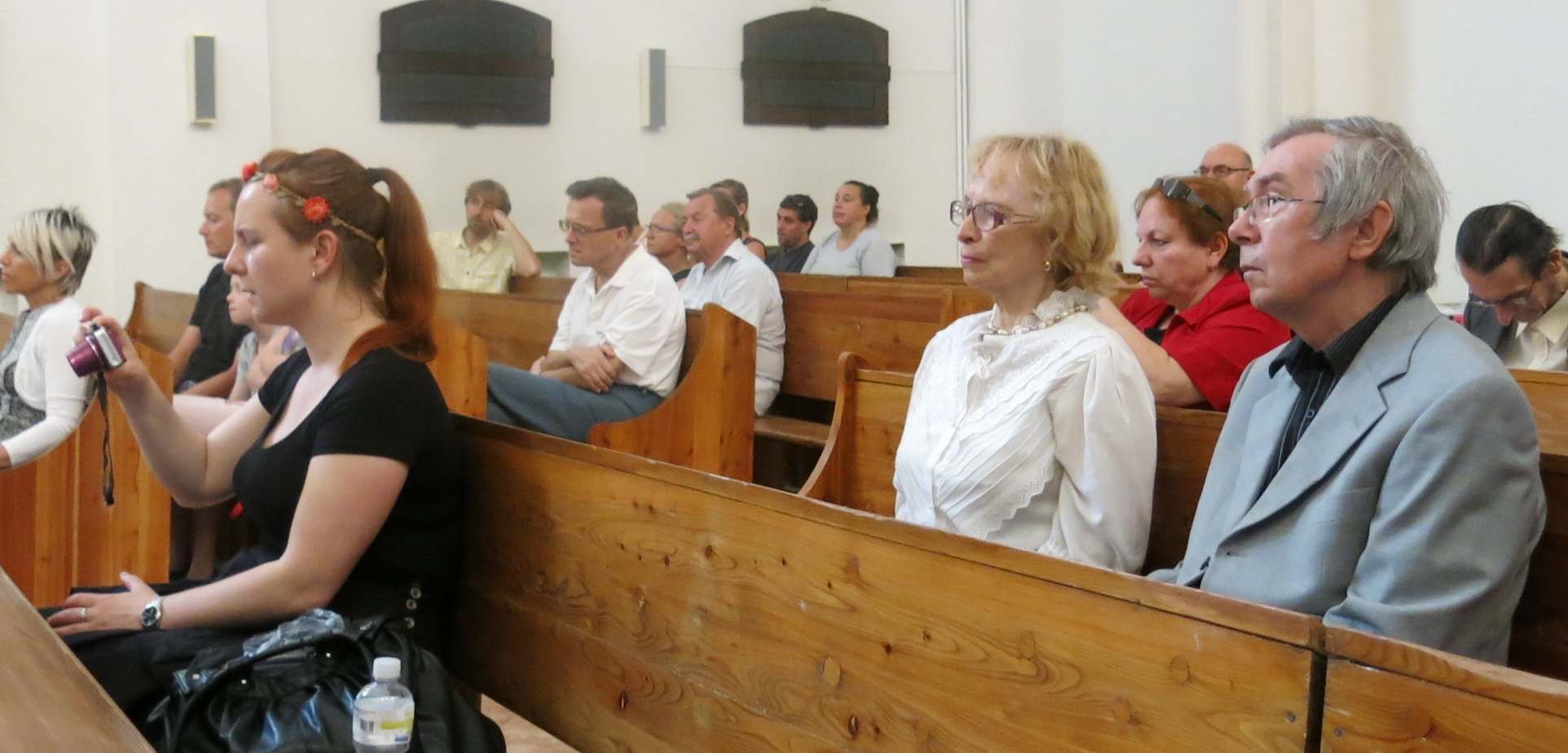 R. Šatánková v popředí a J. Schnerch