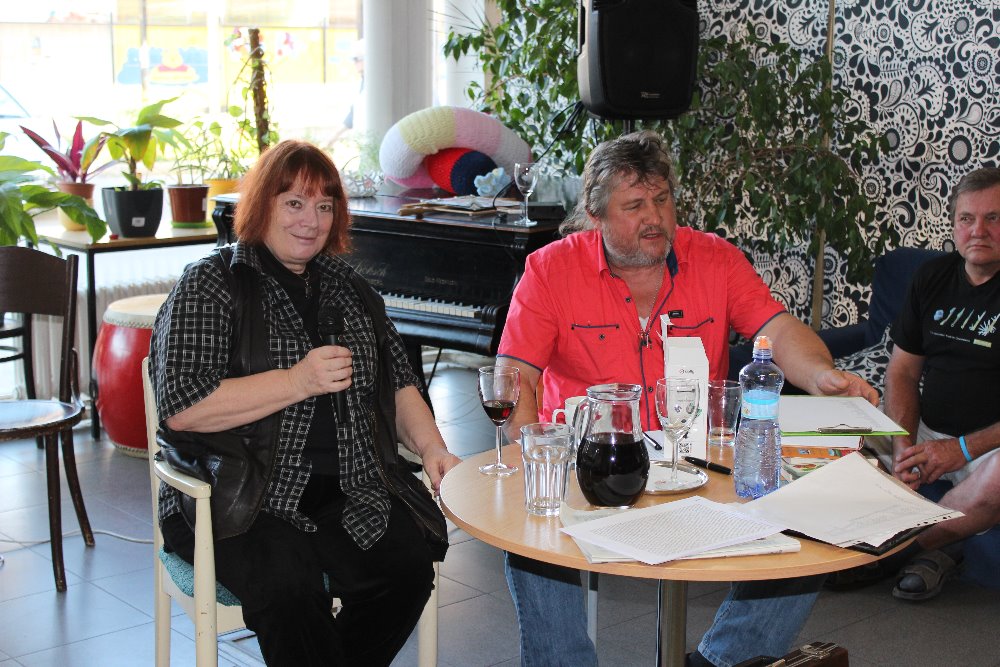 Olga Nytrová uvádí Jaroslava Vorlíčka